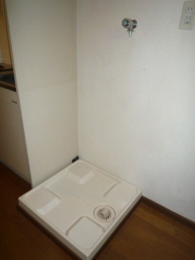 【その他設備】　室内洗濯機置き場です！