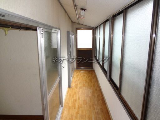 【その他部屋・スペース】　広い廊下付！