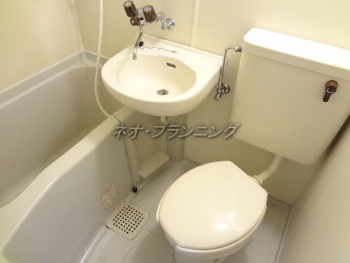 【バス】　洗面台付のバスルーム！