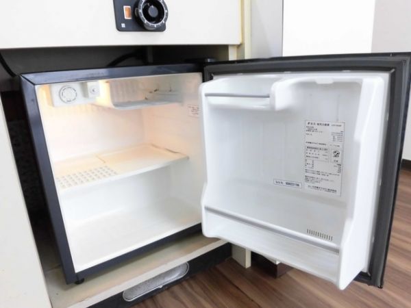 【キッチン】　便利なミニ冷蔵庫付！