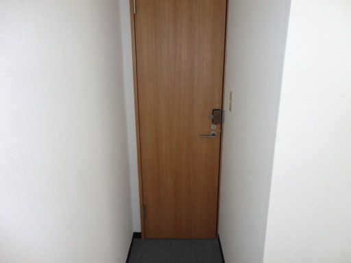 【その他部屋・スペース】　入口扉イメージ（別室の写真です）