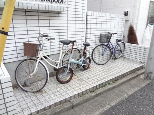 【その他共有部分】　自転車駐輪可♪