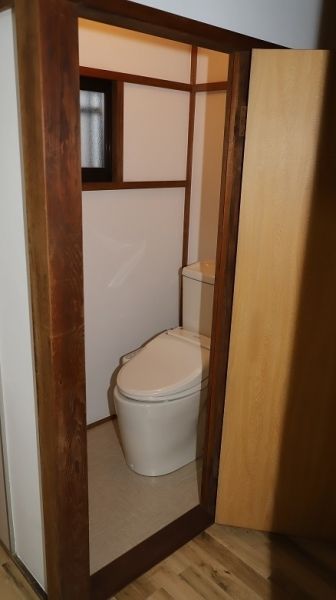 【トイレ】　ウォシュレット付で快適なトイレタイム！